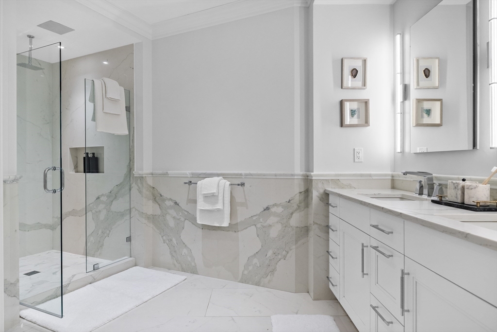 32 Derne St # 2C