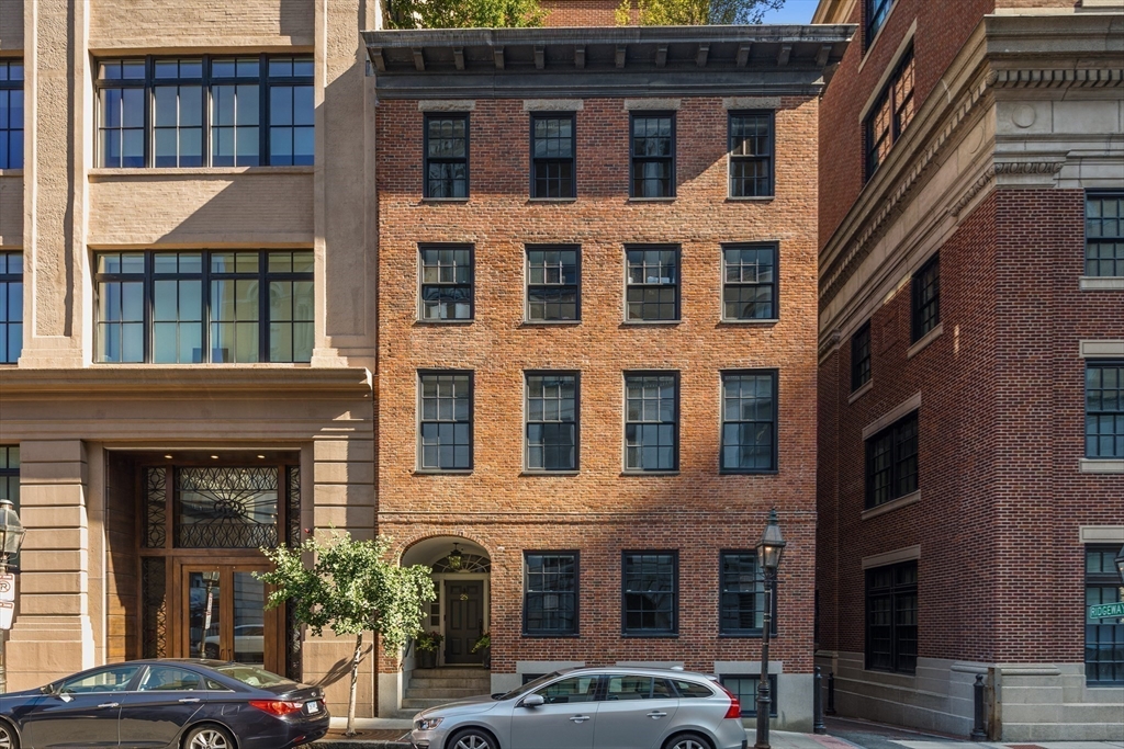 32 Derne St # 2C