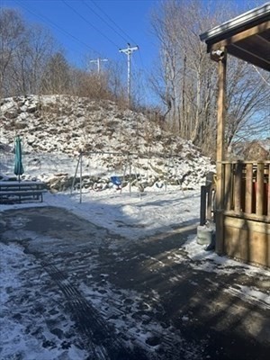 37 Crystal St