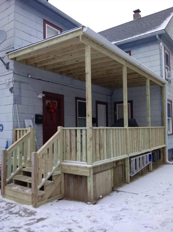 37 Crystal St