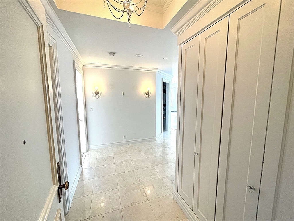 10 Rowes Wharf # 1002