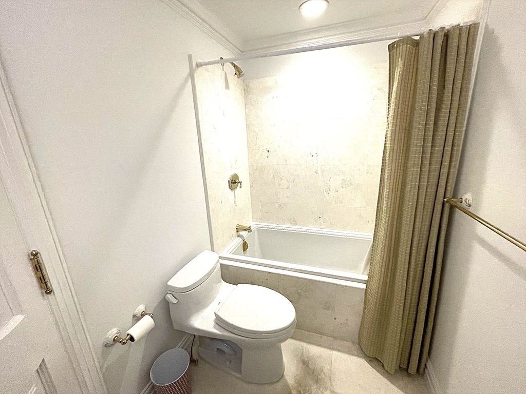 10 Rowes Wharf # 1002