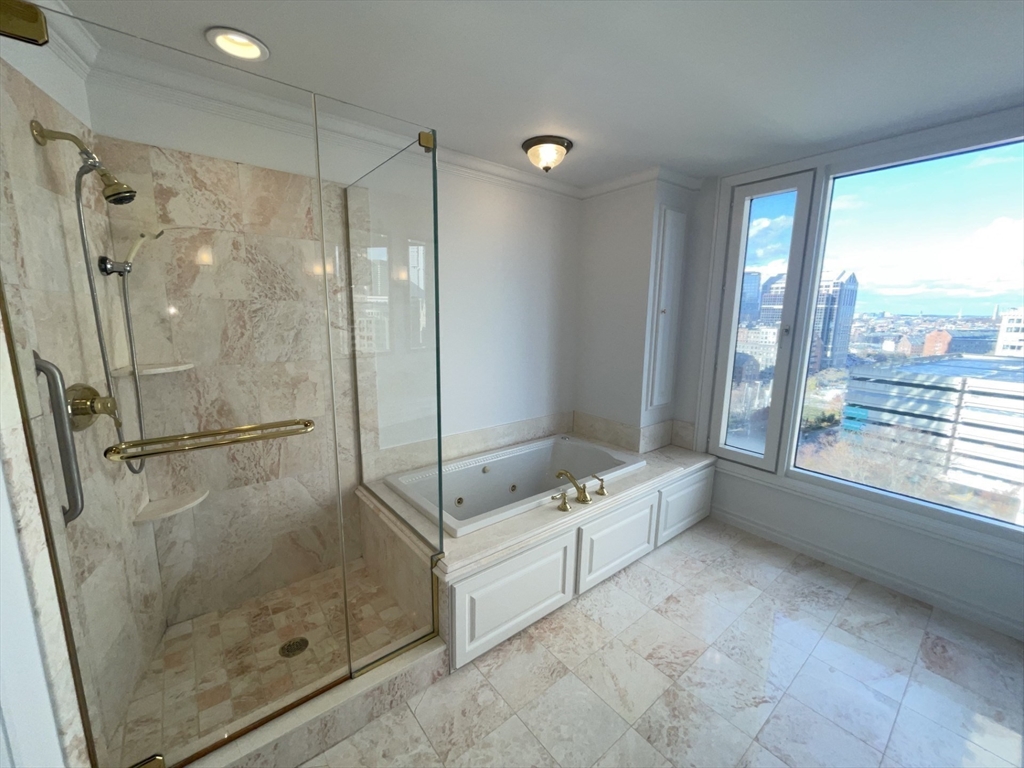 10 Rowes Wharf # 1002