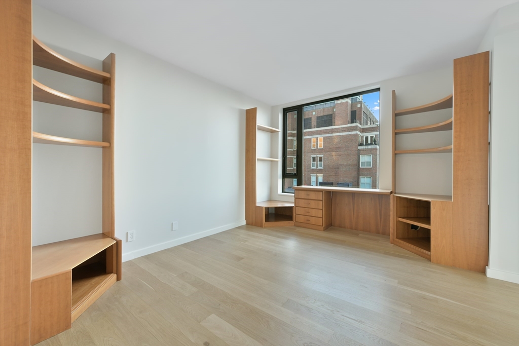 220 Boylston St # 1120
