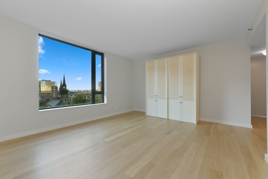 220 Boylston St # 1120