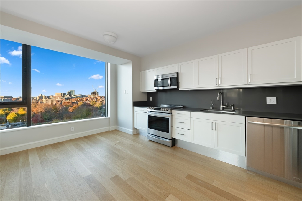 220 Boylston St # 1120