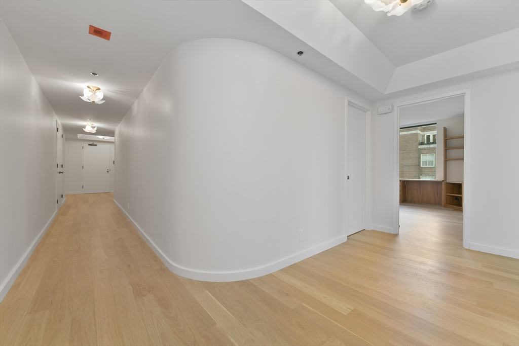 220 Boylston St # 1120