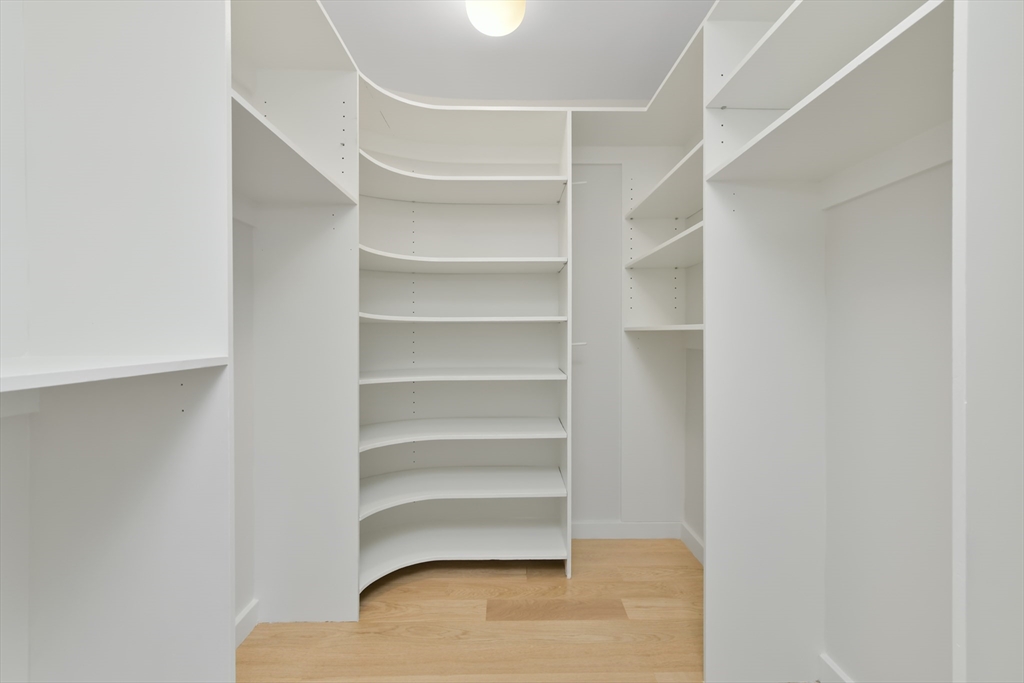 220 Boylston St # 1120