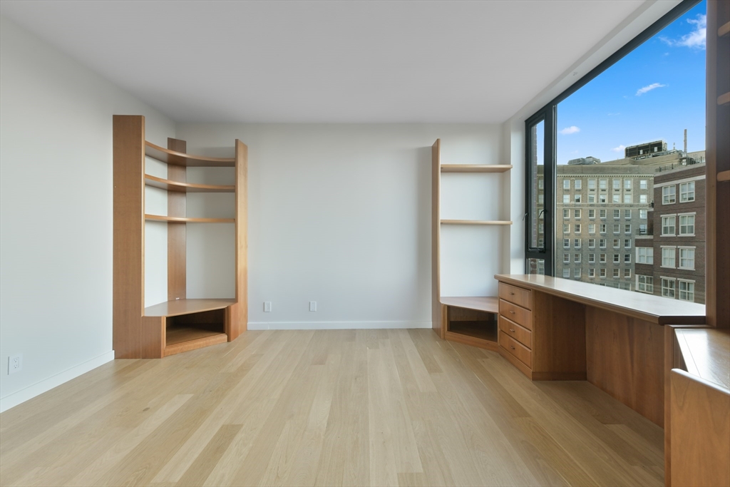 220 Boylston St # 1120