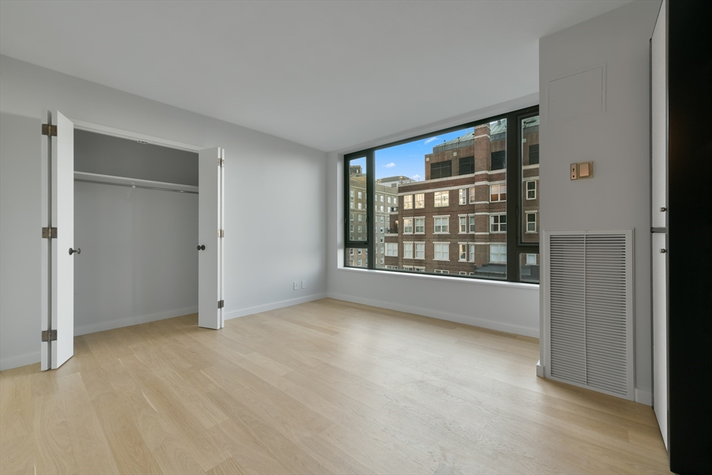 220 Boylston St # 1120