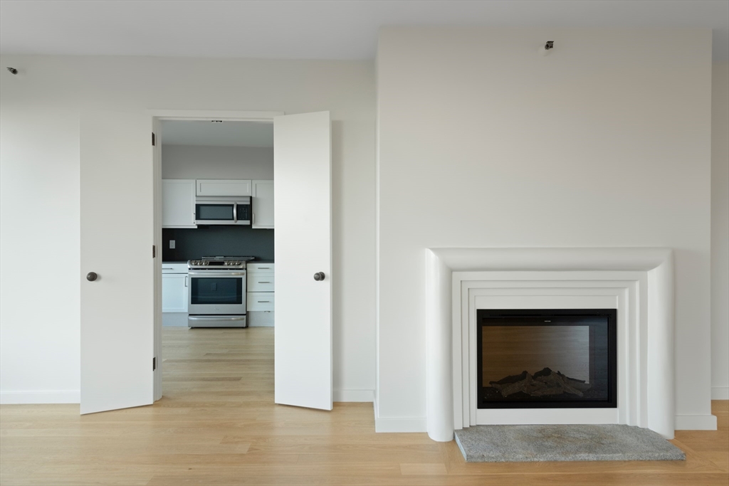 220 Boylston St # 1120