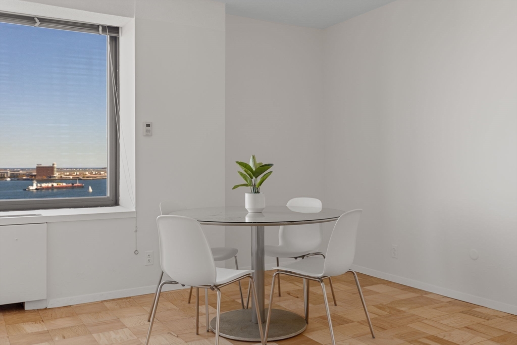 85 E India Row # 16C