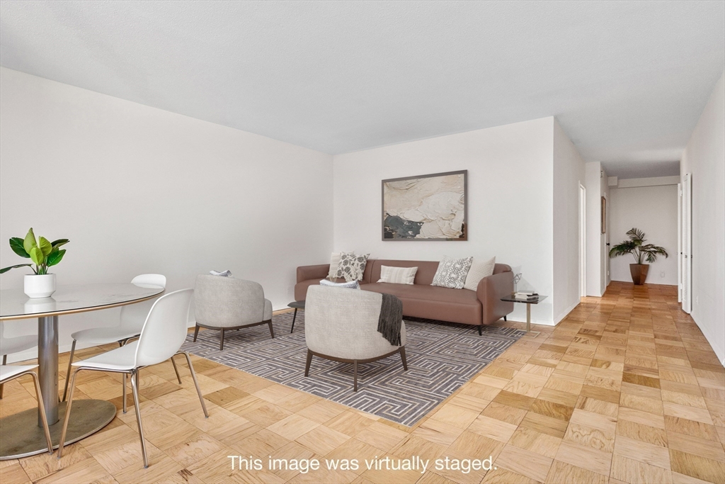 85 E India Row # 16C