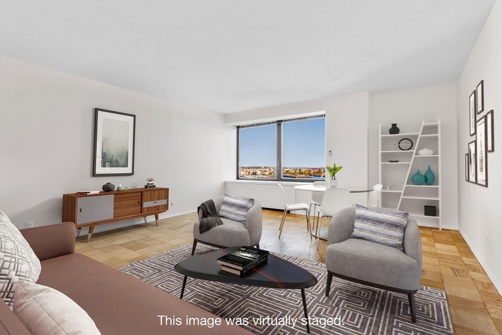 85 E India Row # 16C