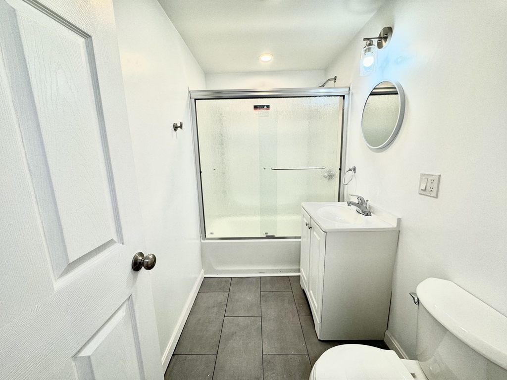 975 Dorchester Ave # 3