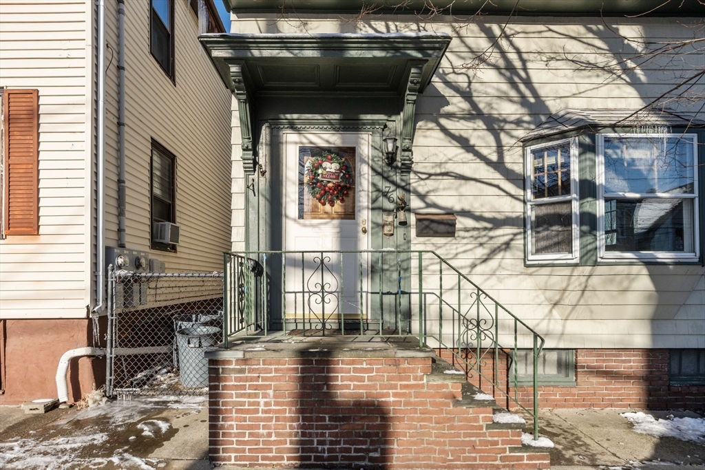 76 Byron Street