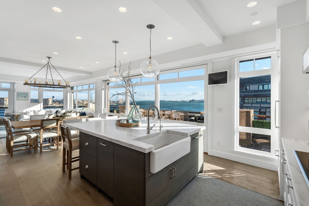 50 Battery St Unit: PH9