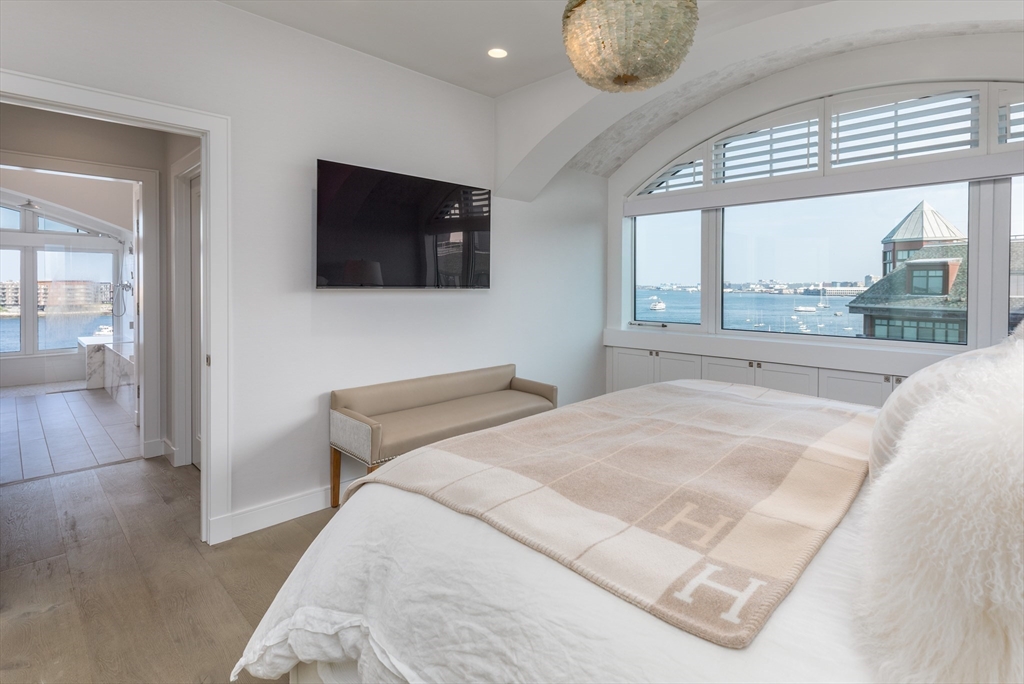 50 Battery St Unit: PH9