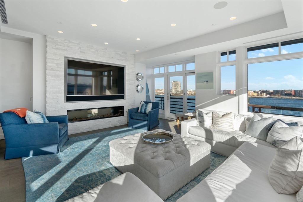 50 Battery St Unit: PH9