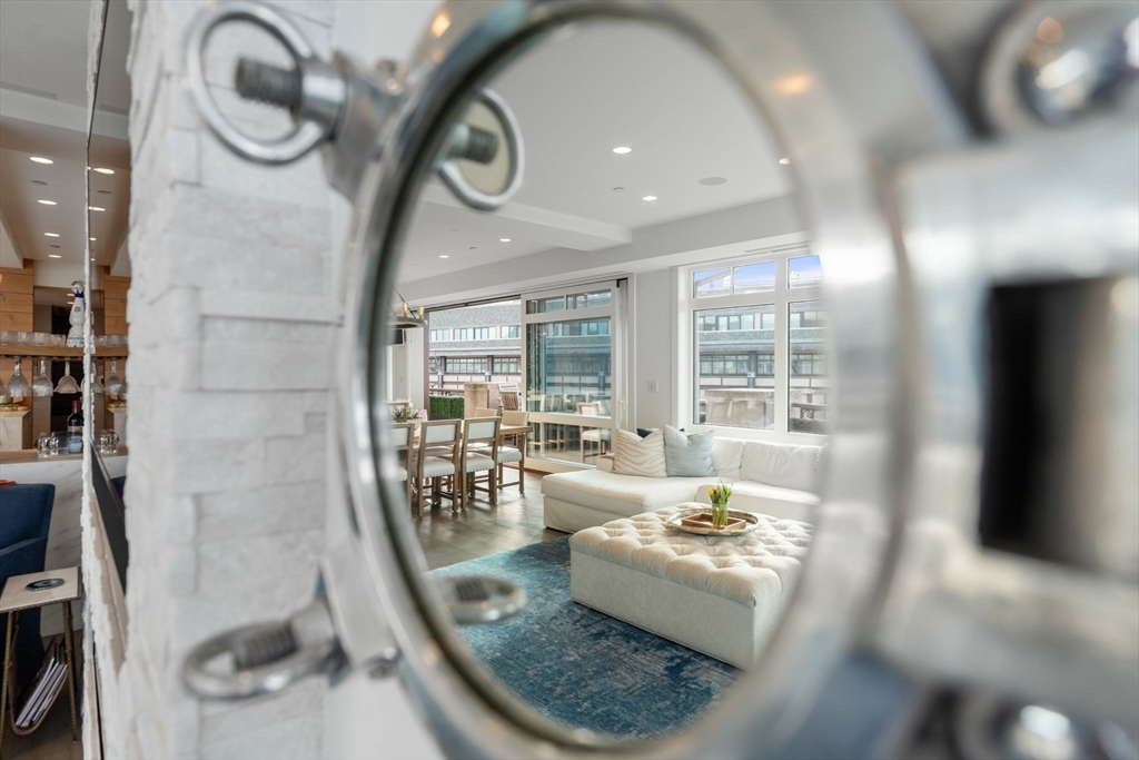 50 Battery St Unit: PH9