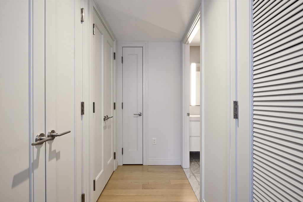 133 Seaport Blvd # 1605