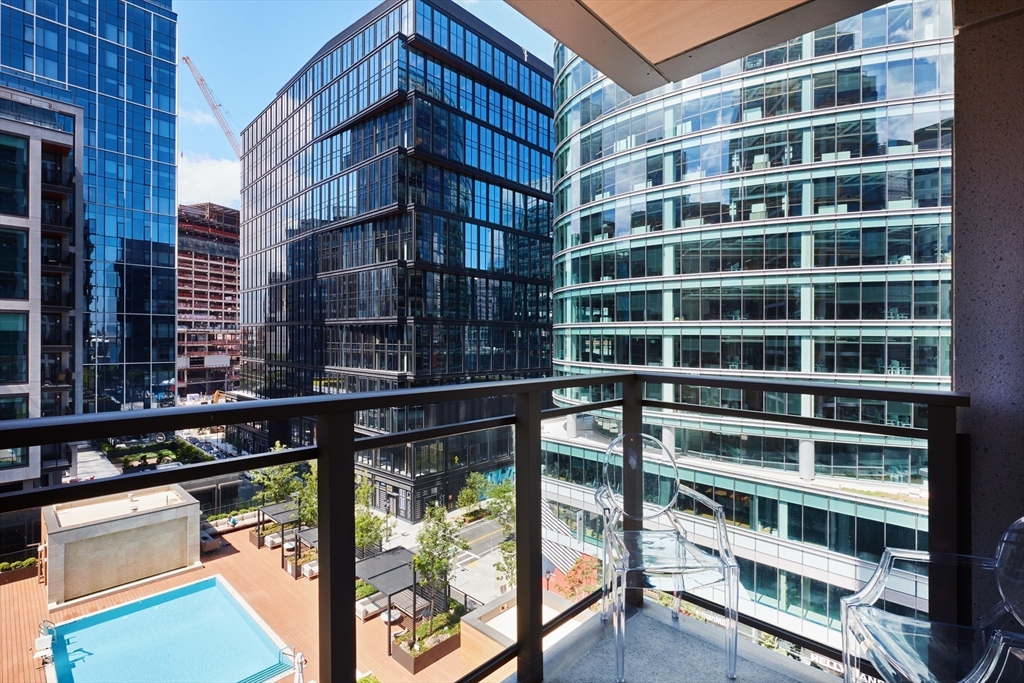 133 Seaport Blvd # 1605