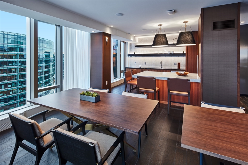133 Seaport Blvd # 1605