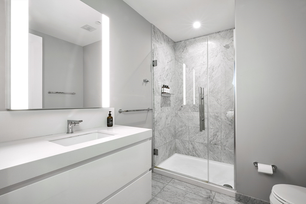 133 Seaport Blvd # 1605
