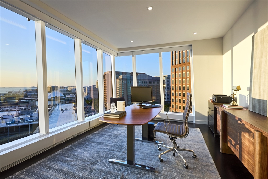 150 Seaport Blvd # 16E