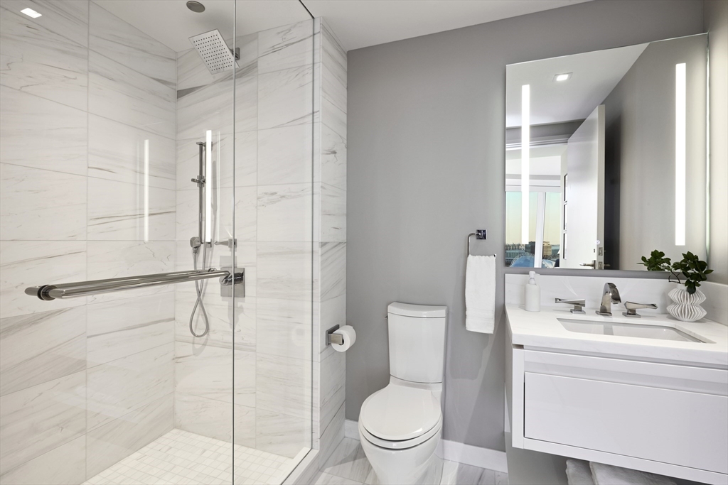 150 Seaport Blvd # 16E