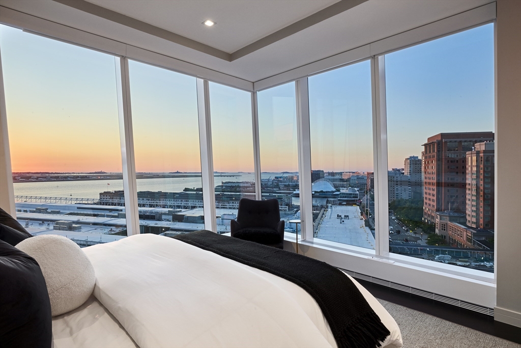 150 Seaport Blvd # 16E