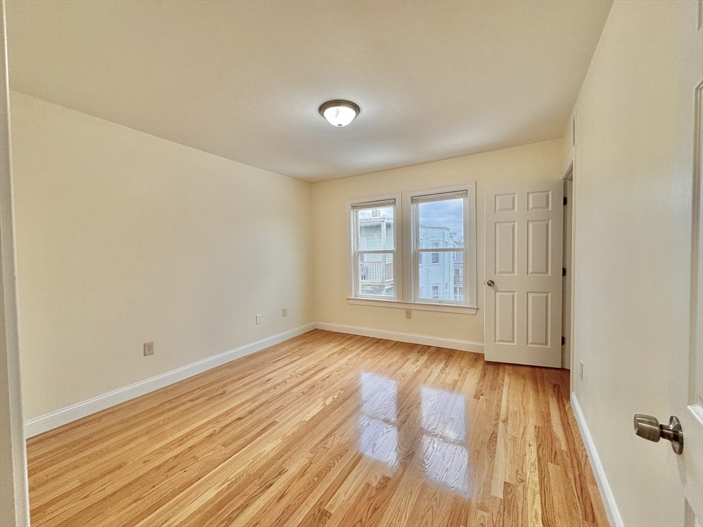 12 Boyd St # 3