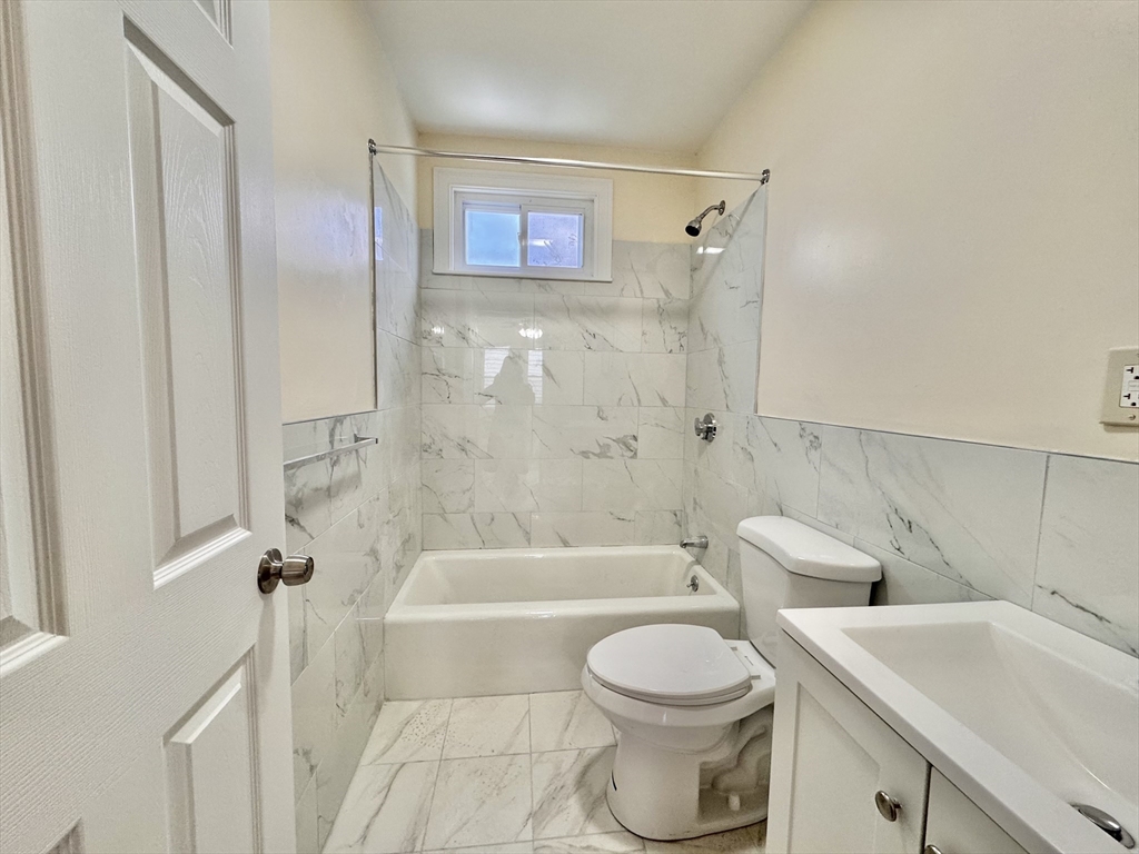 12 Boyd St # 3