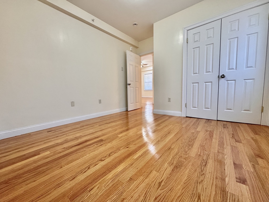 60 Mather St # 1