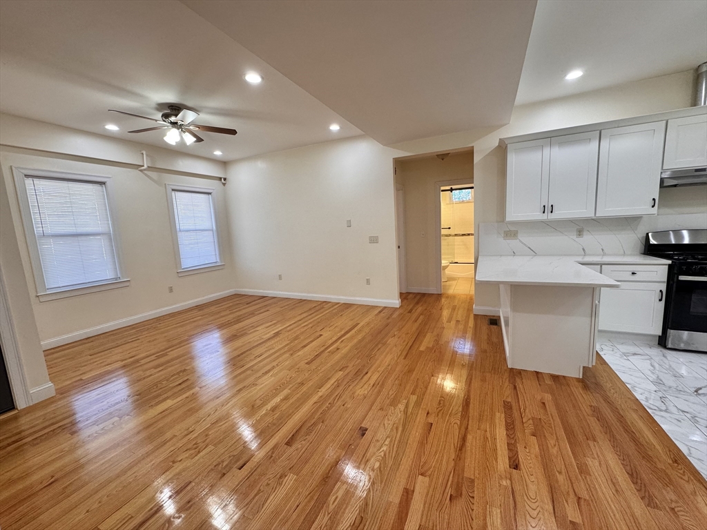 60 Mather St # 1