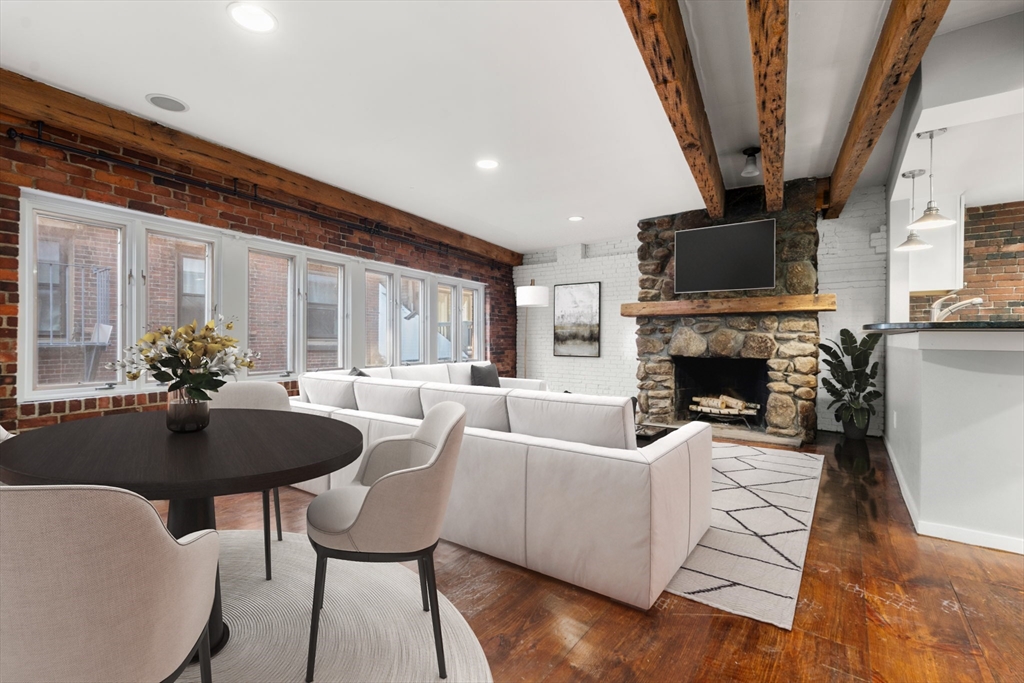 158 Commercial Street # 5