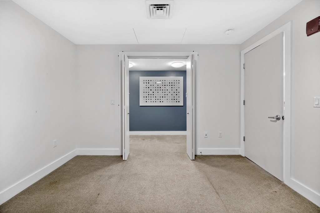 121 Portland St # 801