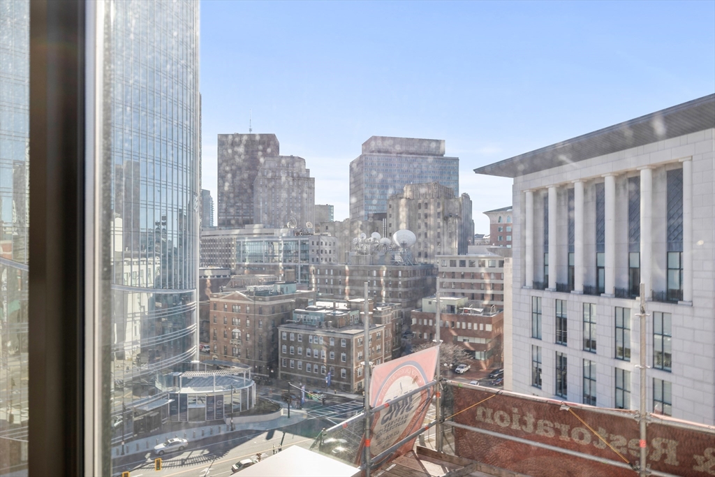 121 Portland St # 801