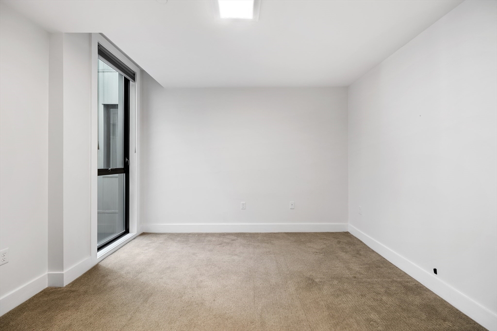 121 Portland St # 801