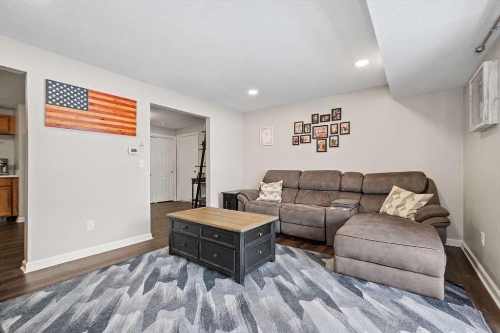 55 Randolph Dr # 55