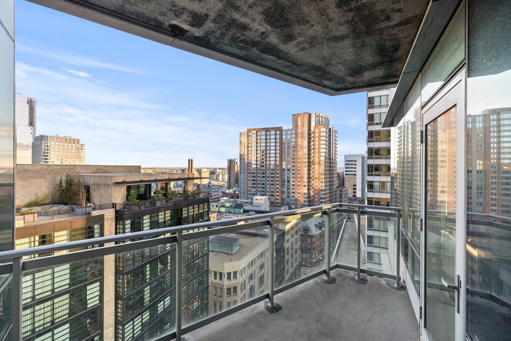 1 Avery Street # 19C