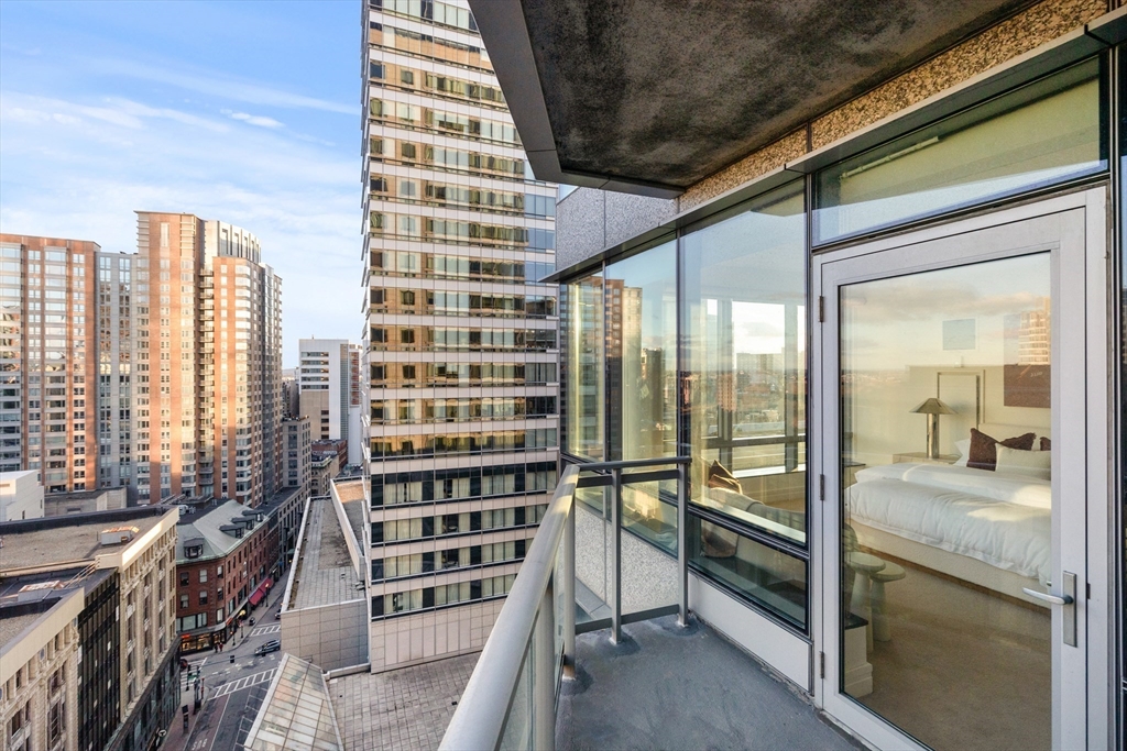 1 Avery Street # 19C