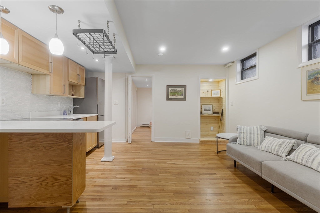 857 Beacon St # B4