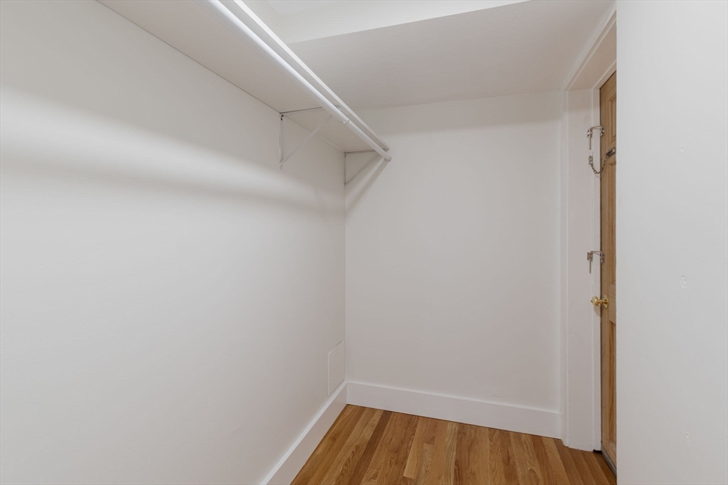 857 Beacon St # B4