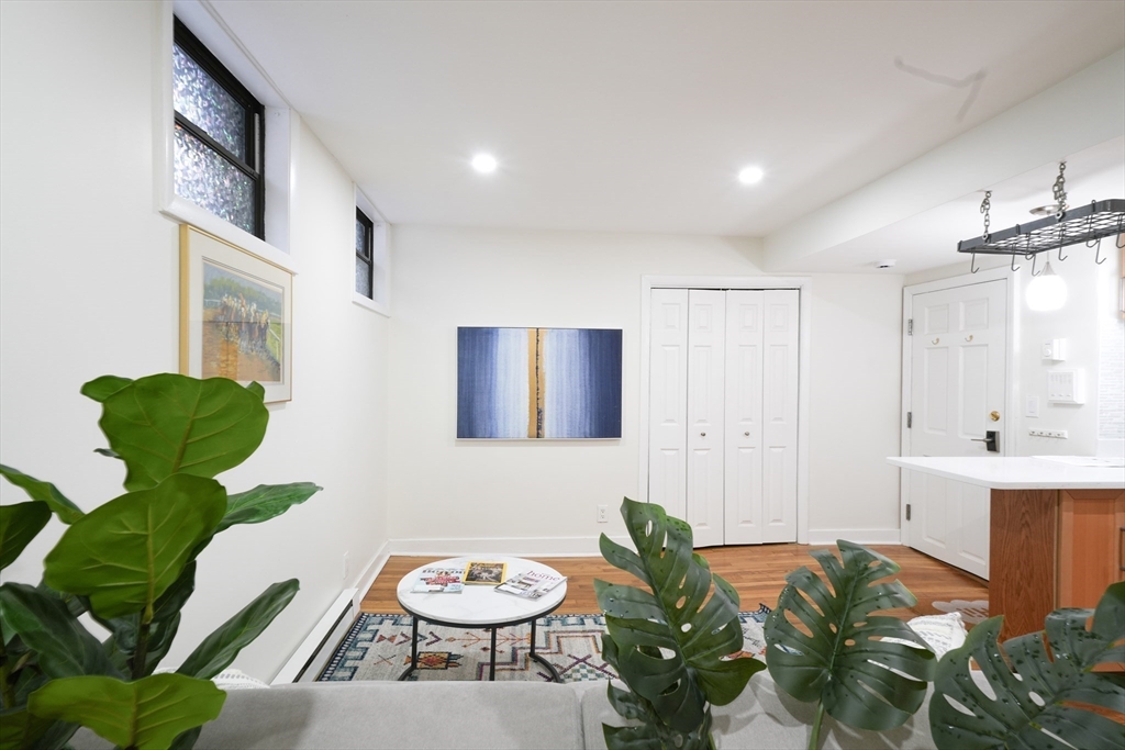 857 Beacon St # B4