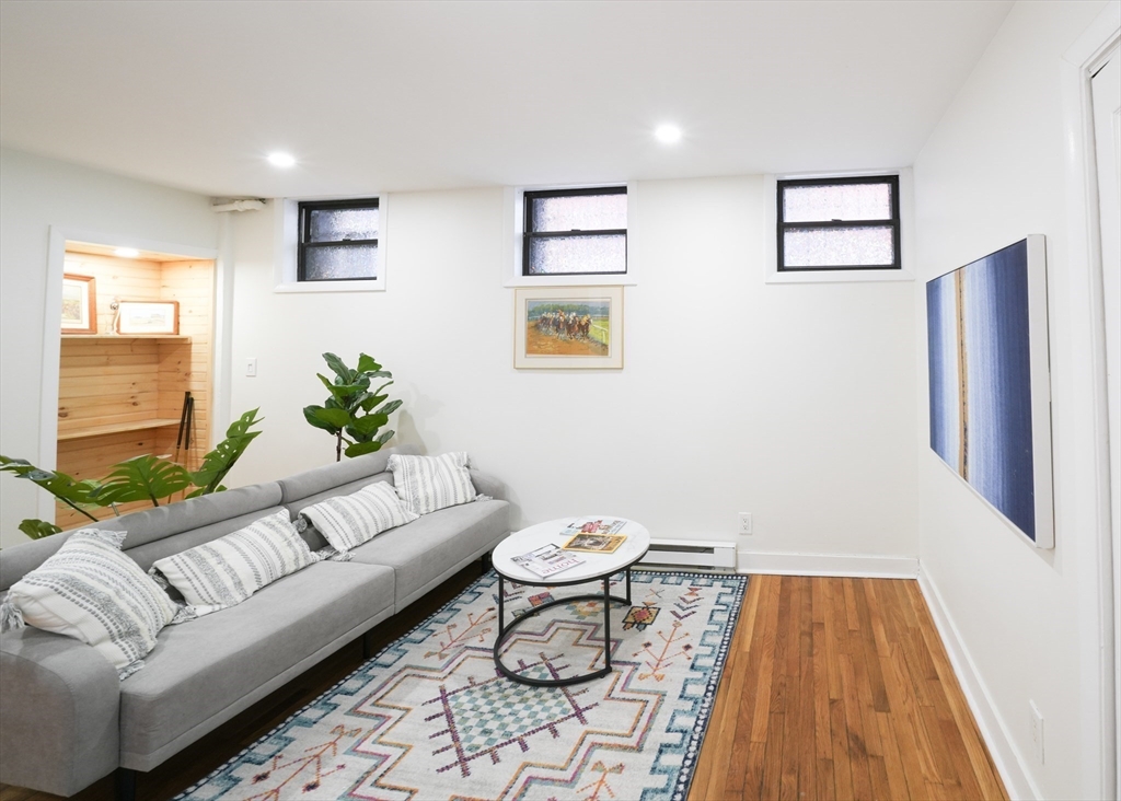 857 Beacon St # B4