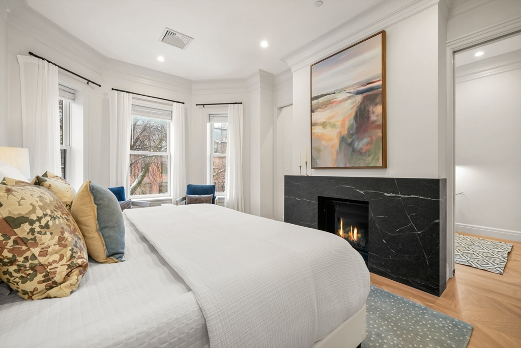 352 Marlborough Street