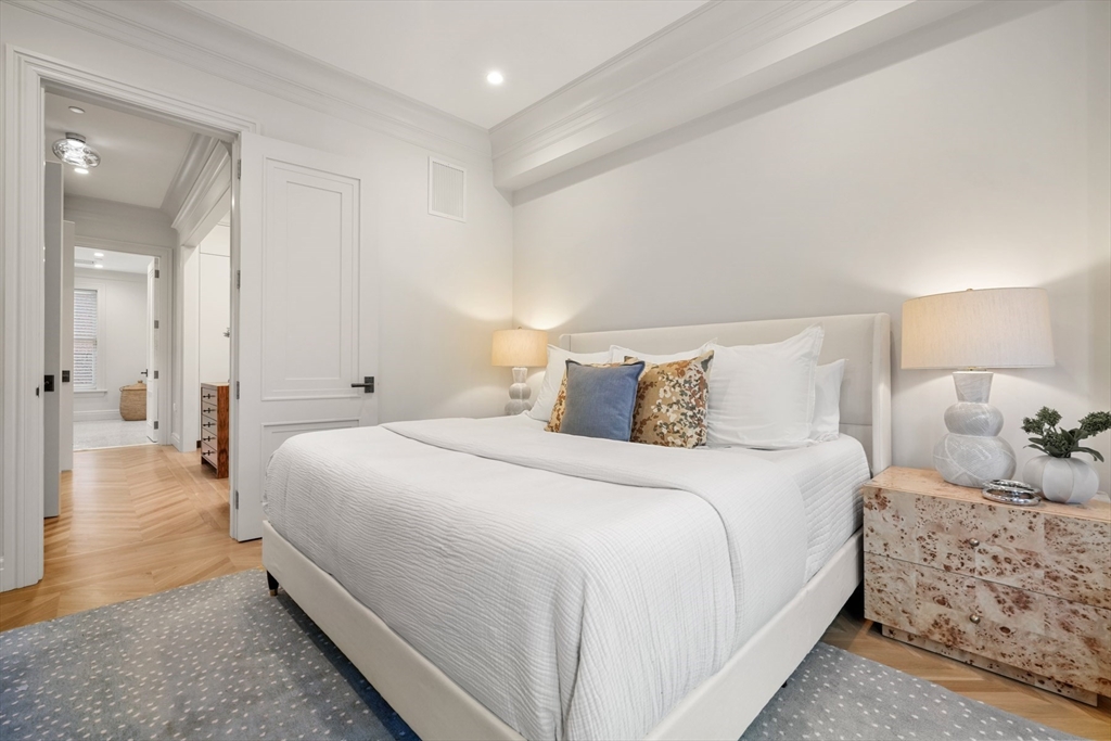 352 Marlborough Street