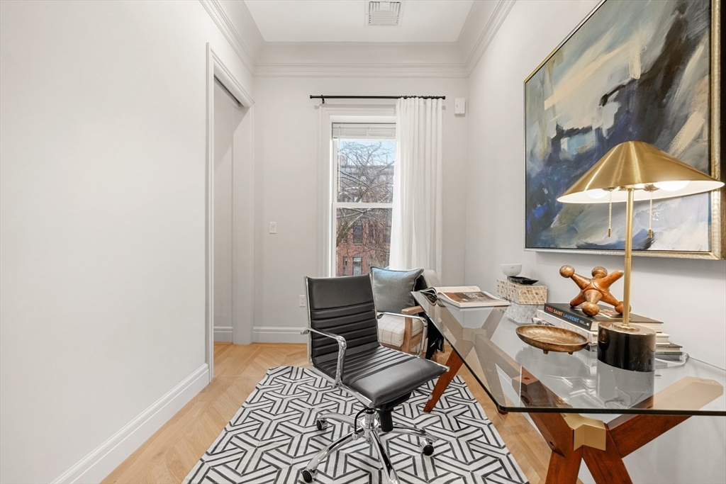 352 Marlborough Street