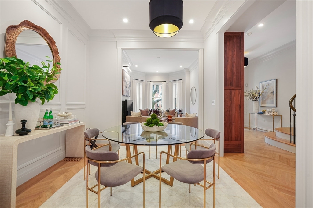 352 Marlborough Street